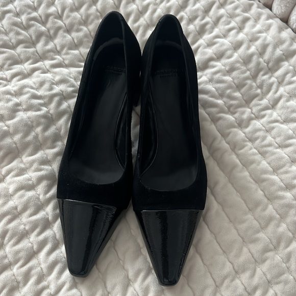 Vagabond Cap Toe Pump - Picture 2 of 6